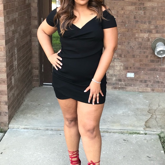 Dresses & Skirts - Little Black Dress